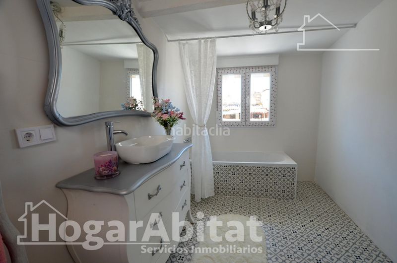 Foto 0e1c0999-8f2b-43df-8fc1-dd25c4310322. Casa amb piscina a Centro Mutxamel