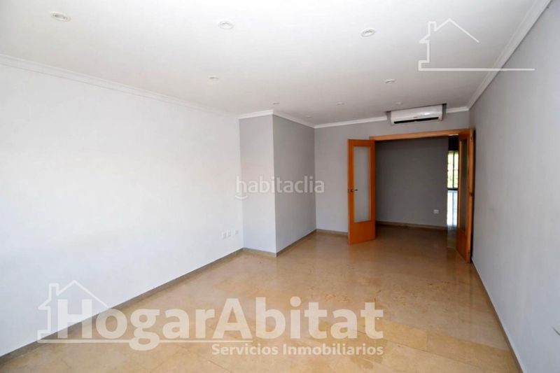 Foto 78f7c147-1cfb-439d-bfb4-23bcf6e8bd92. Pis a Llaurí