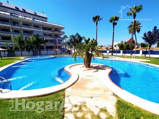 Pis  Carretera denia-javea. En residencial con terraza y piscina