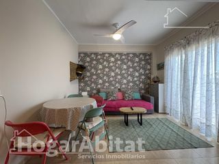 Etagenwohnung  Avenida marina, de la. Reformado con amplio balcón y vistas al mar en primera linea de