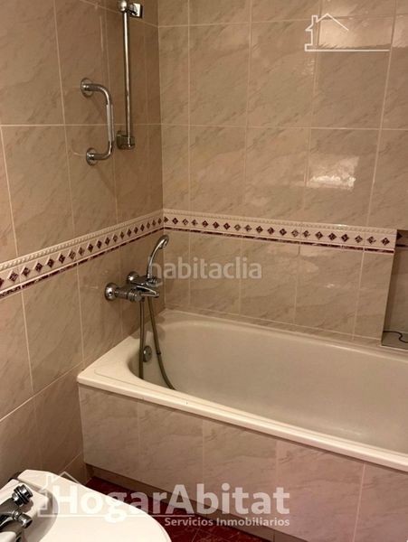 Foto d415c1b4-f8f0-44eb-b95b-7bab5f9813c0. Pis amb calefacció a El Cabanyal-El Canyamelar Valencia