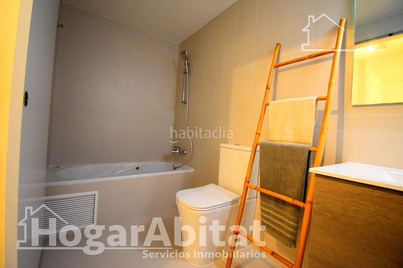 Foto d7333759-e0b5-4429-823c-3fce4f71e43a. Pis amb calefacció a Oliva pueblo Oliva
