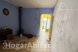 Casa  Carretera onda. Casa económica para reformar