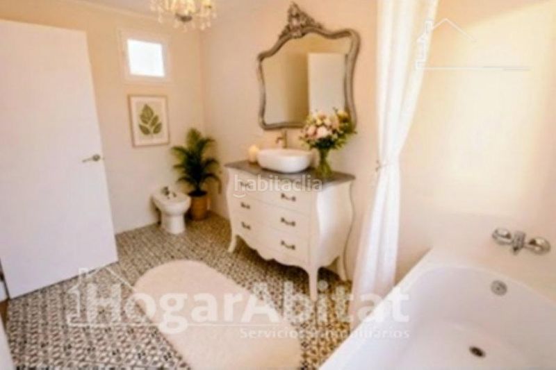 Foto 4e60511d-45b9-419b-b0c9-5a28db111f6d. Casa amb piscina a Centro Mutxamel
