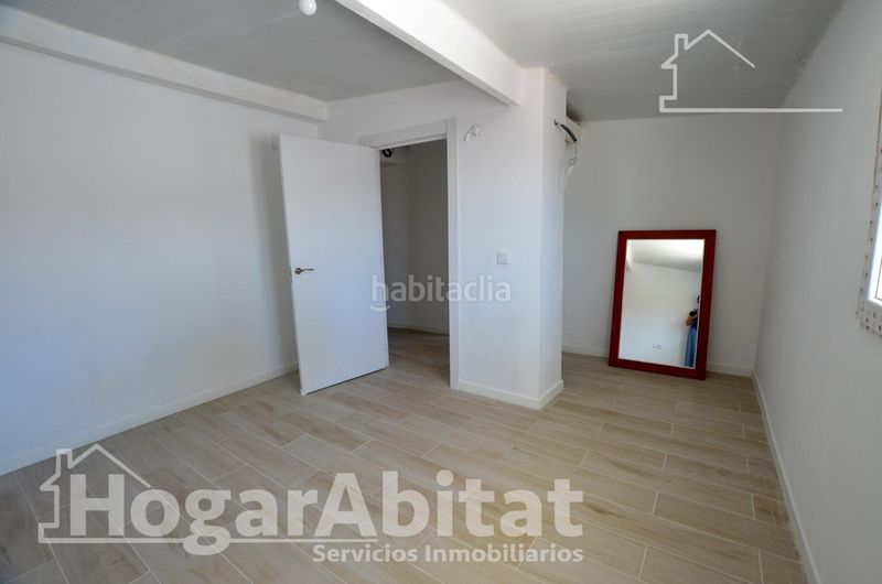 Foto affe0cff-e70f-4608-b048-d8ac4e492b5b. Casa amb piscina a Centro Mutxamel