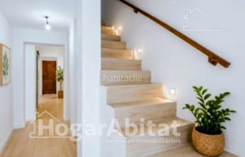 Foto b0a5b32a-a3c0-44f8-8b66-f424b8d9277f. Casa amb piscina a Centro Mutxamel