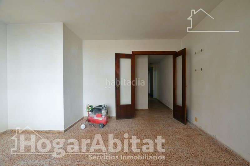 Foto 6050438f-1ce1-477c-8178-a4cce5f71d55. Pis a Simat de la Valldigna