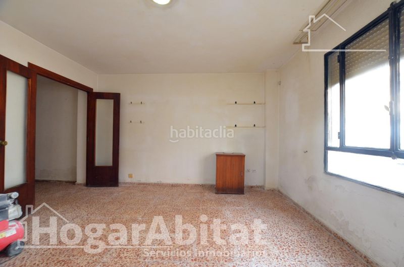 Foto dd40b62c-a6e9-41a7-82e0-4c38e686cf1d. Pis a Simat de la Valldigna