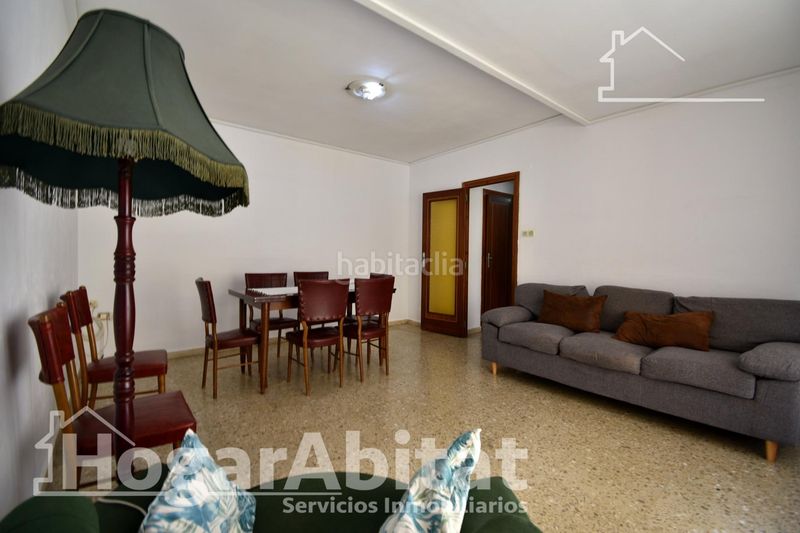 Foto 15b5557f-2e05-4d17-bf1c-fd6a73d6da5d. Pis a Oliva pueblo Oliva