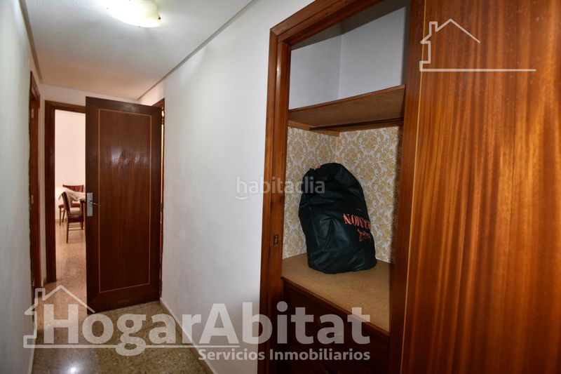 Foto 2db92b82-58e1-4606-b216-9b6c4d5dc7a3. Pis a Oliva pueblo Oliva