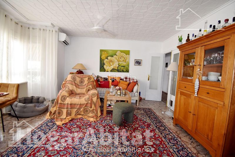 Foto 2b1de1ff-3851-43f7-bfbb-308817df34e5. Pis a Miramar