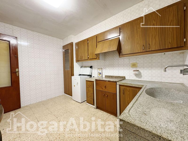Foto 020d8ede-5ceb-4dc8-816d-3c6dc97181ab. Casa amb aparcament a Tavernes de la Valldigna