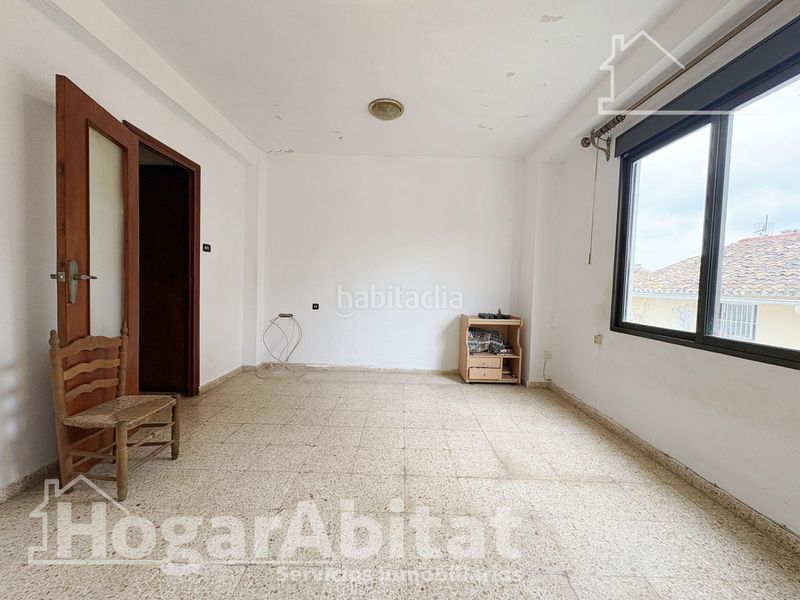 Foto 8c84e174-120a-4f07-a944-d5983e646058. Casa amb aparcament a Tavernes de la Valldigna