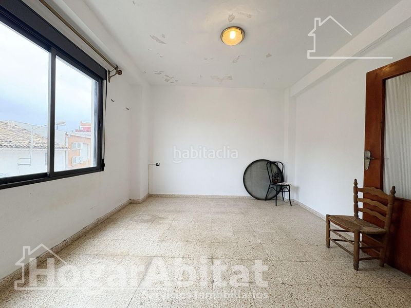 Foto d4a0657c-a065-4c8a-82e1-7cbda6824452. Casa amb aparcament a Tavernes de la Valldigna