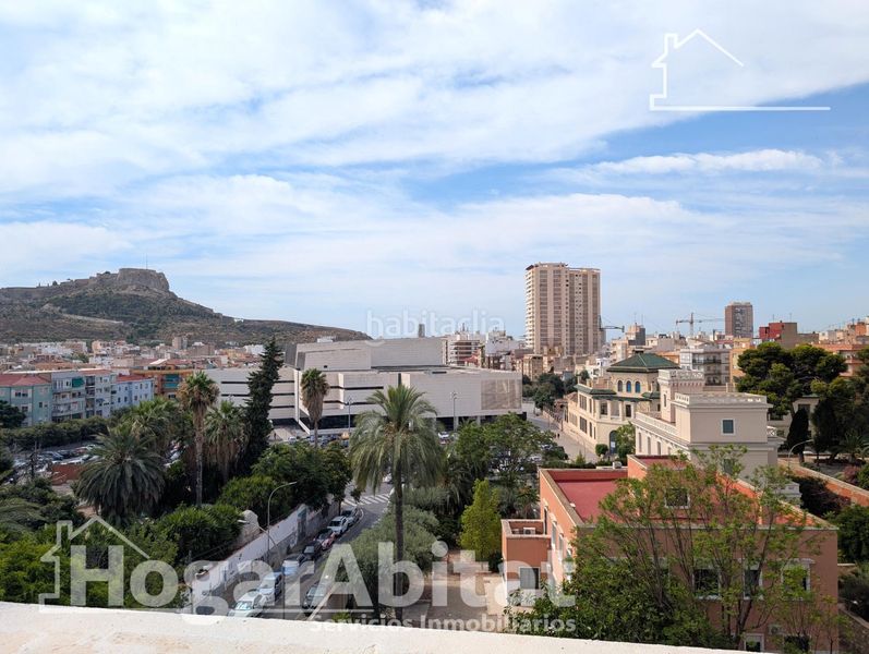 Foto 19bf8192-7cab-452d-8b0e-a1f6ad75ff2f. Àtic a Campoamor Alicante