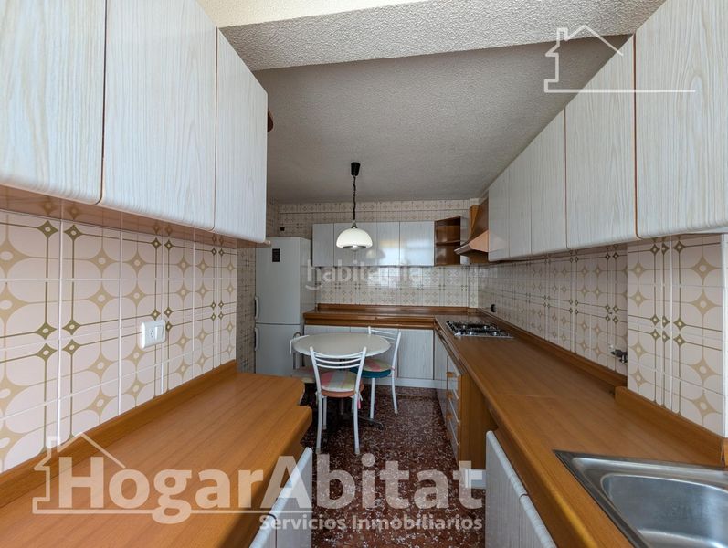Foto c806ffc6-1915-462e-9b22-6ef175a8877c. Àtic a Campoamor Alicante