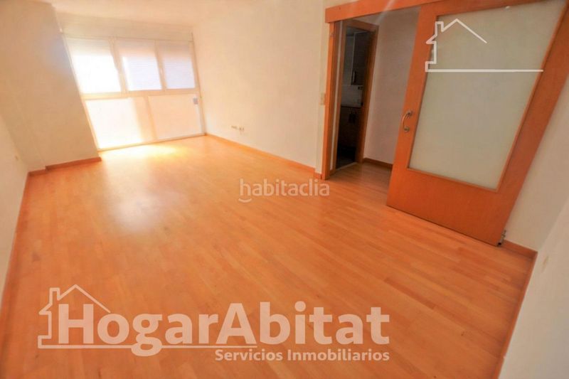 Foto 7267dc5f-38fa-41bb-852f-b10044256223. Pis amb aparcament a Cardenal Benlloch Mislata