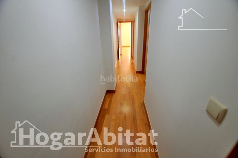 Foto e03e9f78-2778-4a27-8d0c-c6d07560ec13. Pis amb aparcament a Cardenal Benlloch Mislata