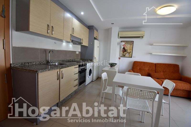 Foto 3d8c62bd-e46e-4bb2-8482-dea24a8dd3e7. Pis amb piscina a Bellreguard