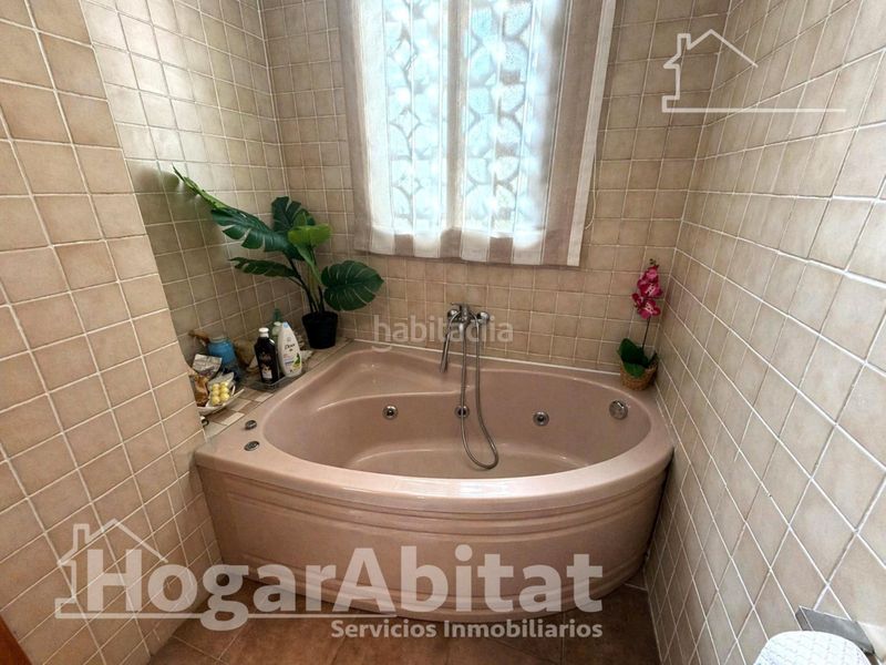 Foto a68244b7-19fc-49ce-900c-bf03033c349e. Pis amb calefacció aparcament a Sant Marcel·lí Valencia