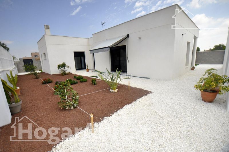 Foto 15de92e7-01c4-41ae-a20f-593569972cb7. Casa amb aparcament a Riba - roja de Túria