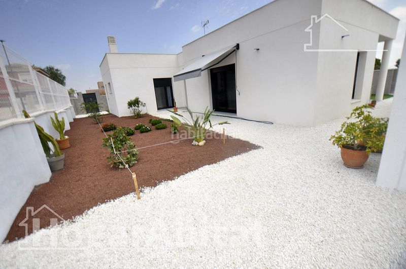 Foto 4b33b627-6c2b-4575-bf16-56eb0b994e14. Casa amb aparcament a Riba - roja de Túria