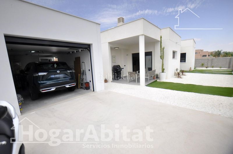 Foto 7b7f4bd6-c691-4dad-be58-ec305d6e3657. Casa amb aparcament a Riba - roja de Túria