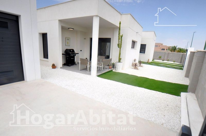 Foto a658bb3c-273c-4495-95a1-750ea84650ad. Casa amb aparcament a Riba - roja de Túria