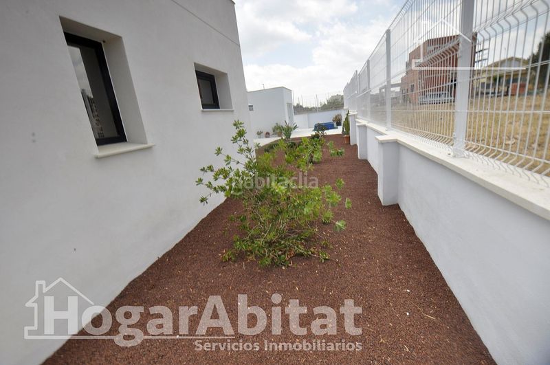 Foto edf8a899-5140-44a2-9bc4-3fc7a22bef5e. Casa amb aparcament a Riba - roja de Túria
