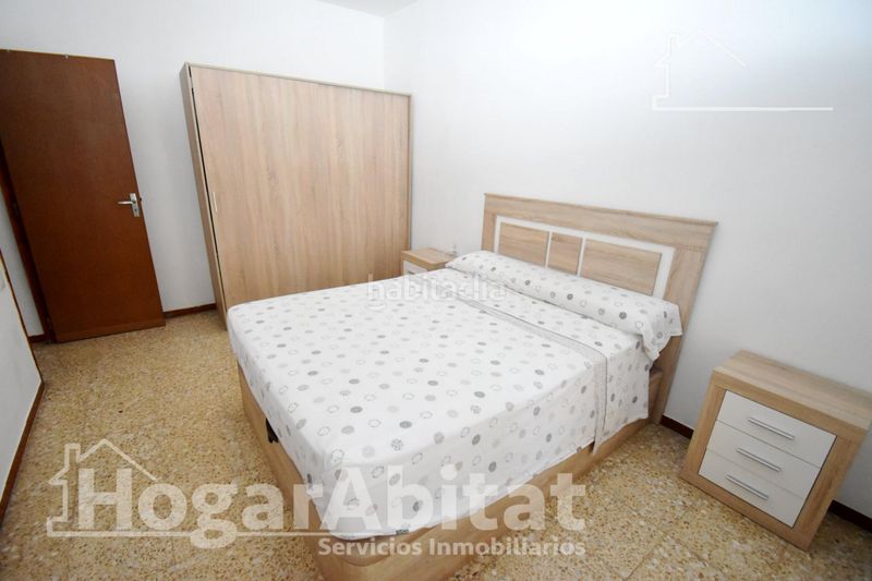 Foto 3a23c034-9e59-4bdd-9ef9-1aad3a3cfd82. Casa adossada a Centro Oropesa del Mar