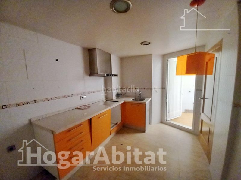 Foto 0dd8619f-e074-42a8-8d5d-2164629a3c5f. Pis amb aparcament a Almoradí