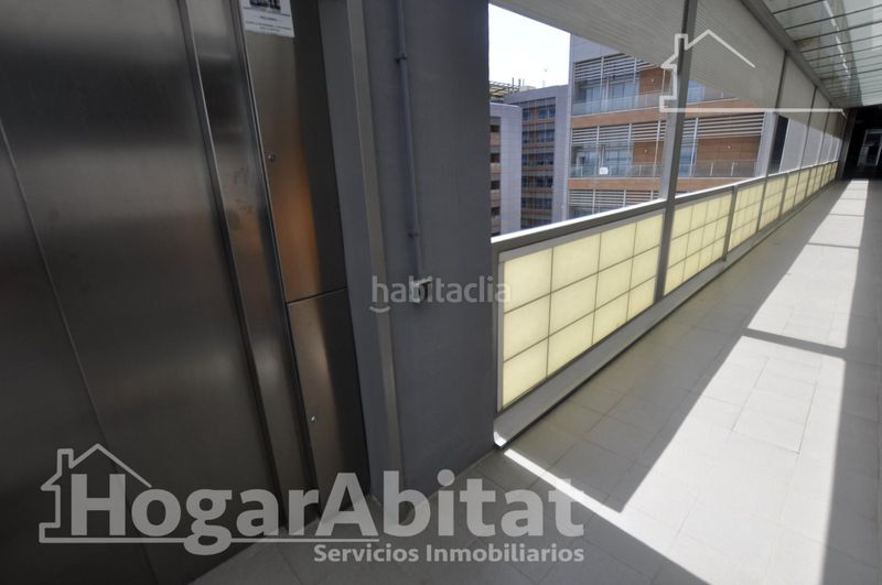 Foto f78ace0f-890e-43dc-9e4b-458a469de537. Àtic amb aparcament piscina a Barrio de la Luz Xirivella