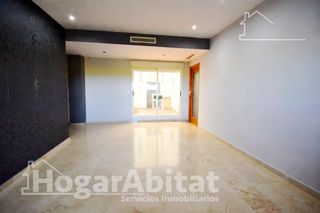 Appartamento  Calle pere march. Oportunidad! muy amplio con patio