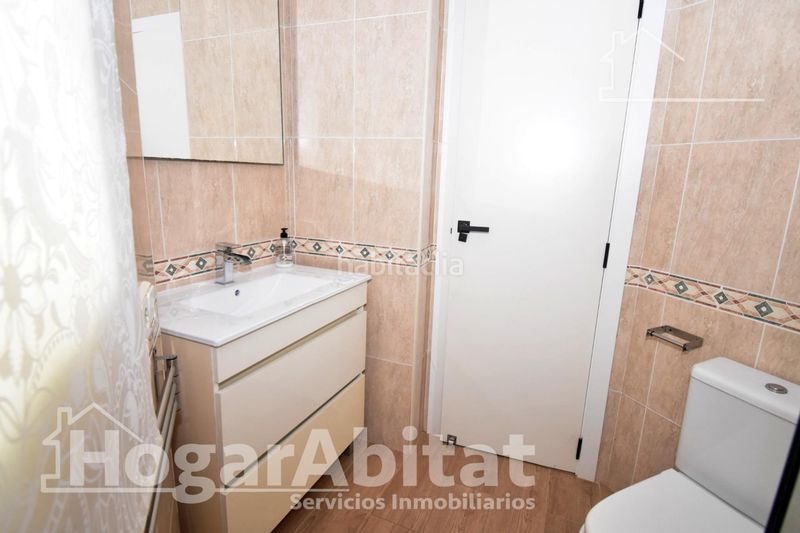 Foto ce81eaed-d6a0-4937-b6c0-0409bfc6575f. Àtic amb calefacció aparcament a La Petxina Valencia