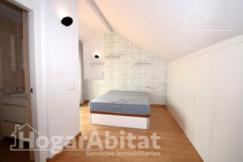 Foto d75fc844-2b70-4bb0-afdc-d1267ab163b0. Àtic amb calefacció aparcament a La Petxina Valencia