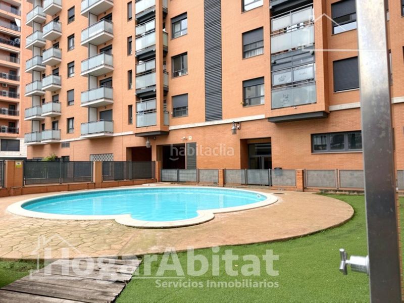 Foto 3f100008-5dae-4405-b103-47d91e225cd2. Pis amb calefacció aparcament piscina a Ciutat de les Ciències i de les Arts - Justicia Valencia