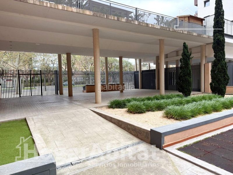 Foto be4fd849-d823-42b3-b0ac-1a3b0d3a0056. Pis amb calefacció aparcament piscina a Ciutat de les Ciències i de les Arts - Justicia Valencia