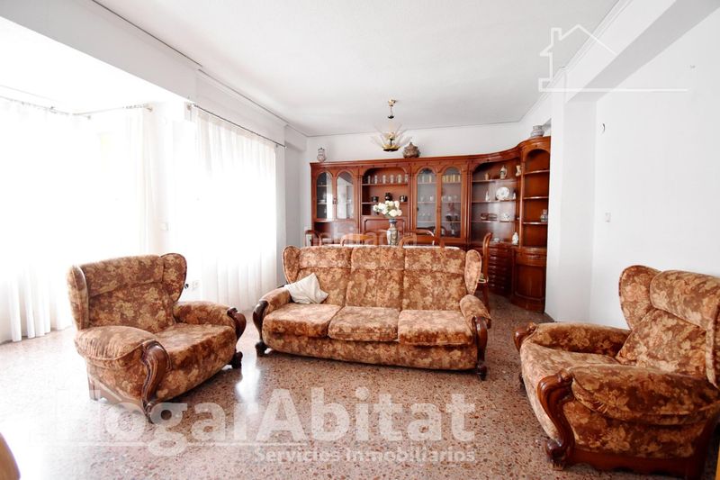 Foto cc335c67-87a8-4aed-a296-ee41c695b7db. Pis a Germaníes - Juzgados Gandia