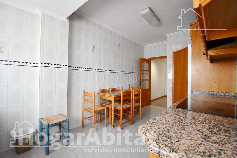 Foto cf67df7d-4ce9-4556-924f-c1303bd27b6e. Pis a Germaníes - Juzgados Gandia