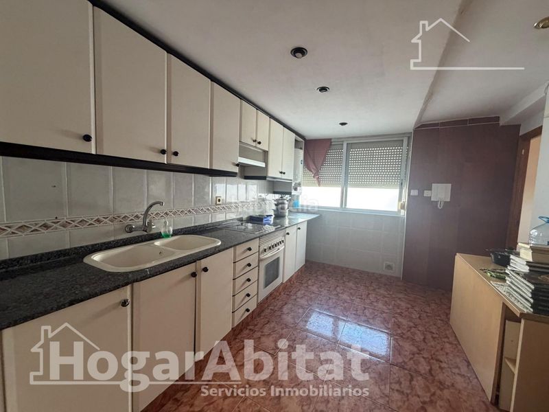 Foto 88147cc1-4e97-4bd7-817f-ede69fc488a3. Àtic a Nuevo Centro Sagunt