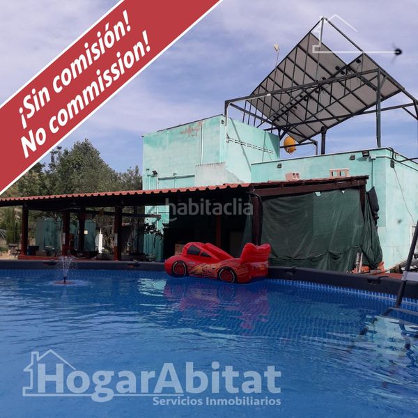 Foto cfbcb6ac-3e43-4071-abba-e4cf962cc2e6. Xalet amb calefacció aparcament piscina a Alborache