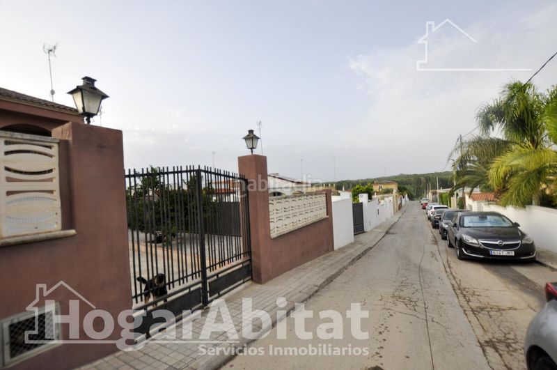 Foto e55c82f7-0eb7-4549-a774-ec0b4f47d54c. Xalet amb aparcament piscina a Riba - roja de Túria