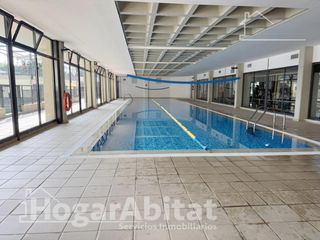 Miete Etagenwohnung  Calle melissa. Seminuevo con garaje, 2 piscinas y terrazas iii