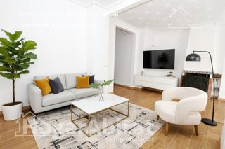 Flat  Calle ateneo mercantil. Reforma a estrenar con terraza y trastero