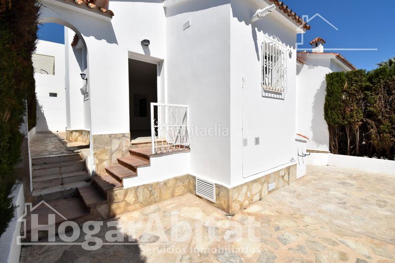Foto c9577ba1-36db-4e1d-8645-70be3b898a2e. Casa adossada amb calefacció aparcament a Les Bassetes - El Marjal Dénia