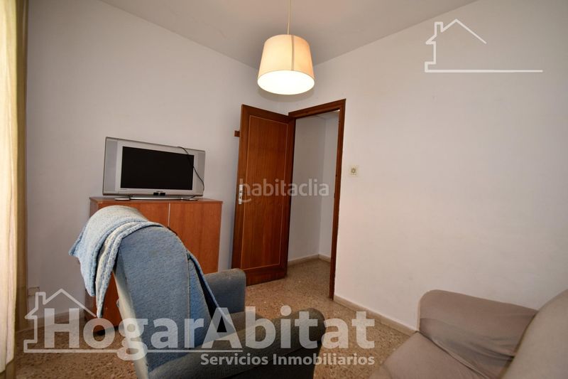 Foto 1f82f838-7ec0-4be4-864a-7474a20f365d. Pis a Oliva pueblo Oliva