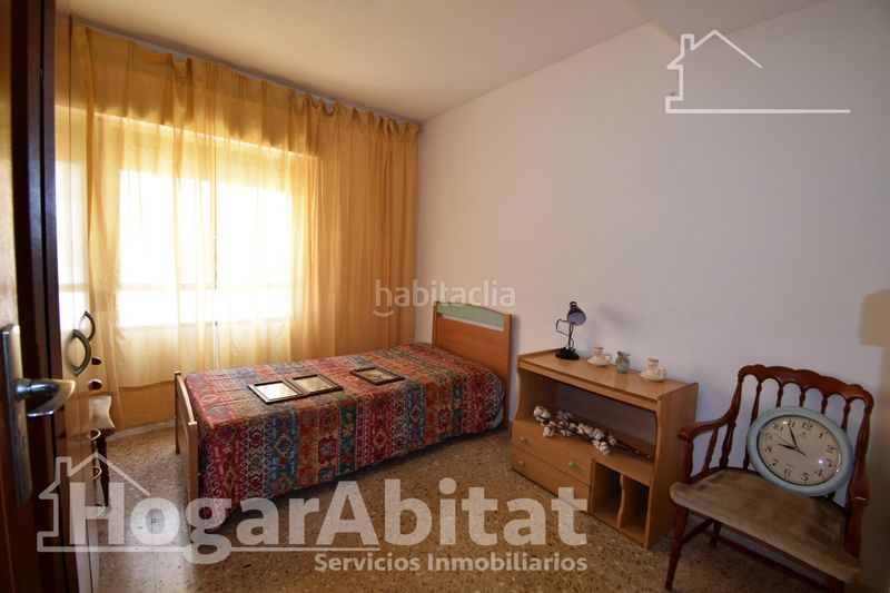 Foto 41173b09-0242-4fb7-b53d-352b0c089af6. Pis a Oliva pueblo Oliva