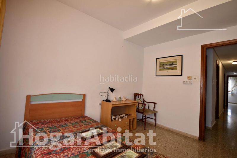 Foto 9f11f57c-7359-4e68-9870-f191378b0d90. Pis a Oliva pueblo Oliva