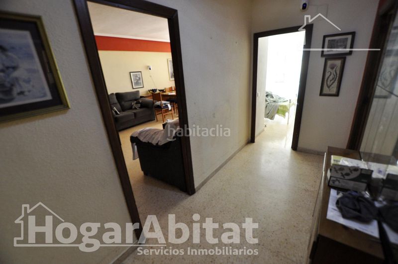 Foto a5fcee16-ce2d-45cf-82aa-1a5e5b4d9156. Pis amb calefacció aparcament a Ciutat Jardí Valencia