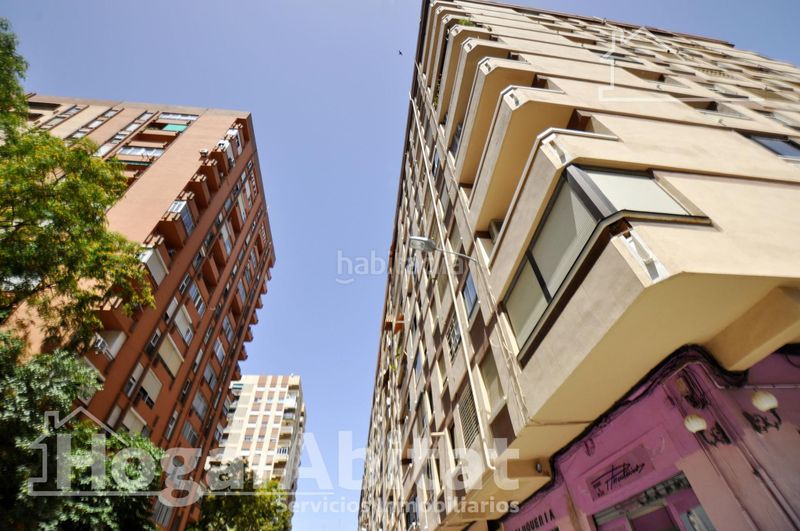 Foto d1a98e95-3a0b-4208-9c27-09198d66fe99. Pis amb calefacció aparcament a Ciutat Jardí Valencia